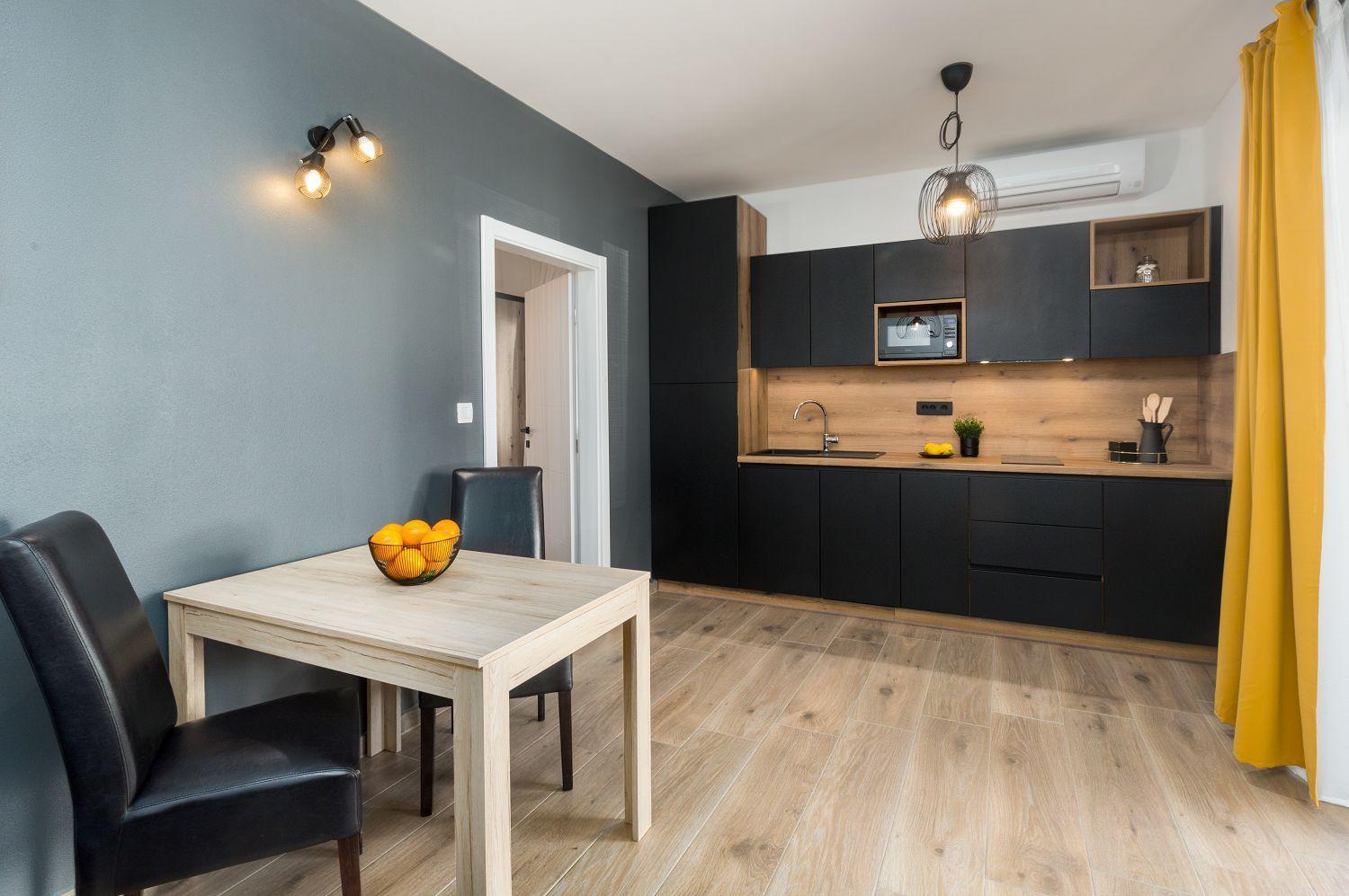 Apartment Strandnahes, Modernes Mit Privater Terrasse, Grill - Nur 250 Meter Zum Poreč