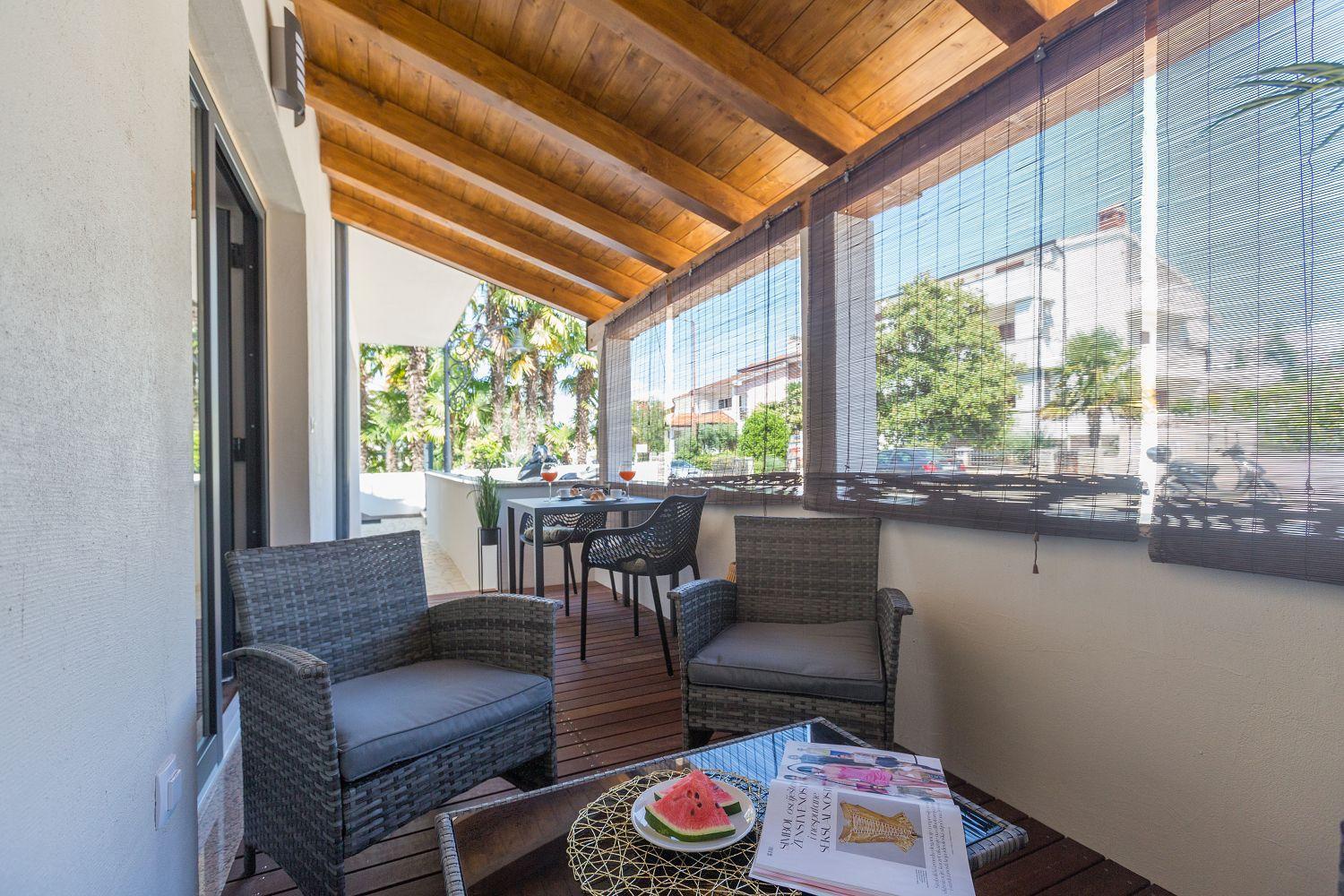 Strandnahes, Modernes Mit Privater Terrasse, Grill - Nur 250 Meter Zum * Porec